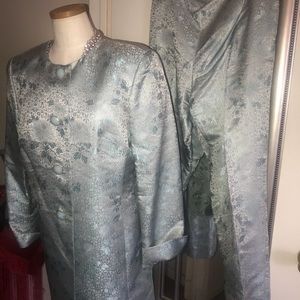 Beautiful Chinese Two-piece suit